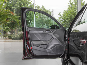 201535 TFSI 300fo {λ܇T