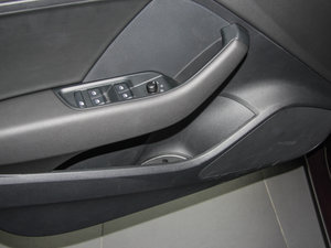 201535 TFSI 300fo ǰTg