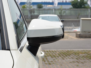 201535 TFSI 300foI(lng) ҕR