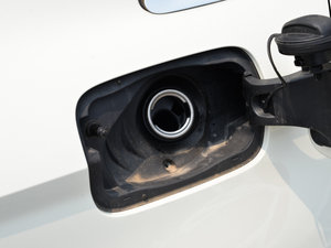 201535 TFSI 300foI ^