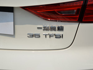 201535 TFSI 300foI ^