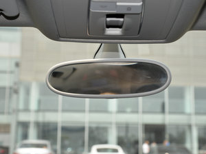 201535 TFSI 300foI ܇ȺҕR