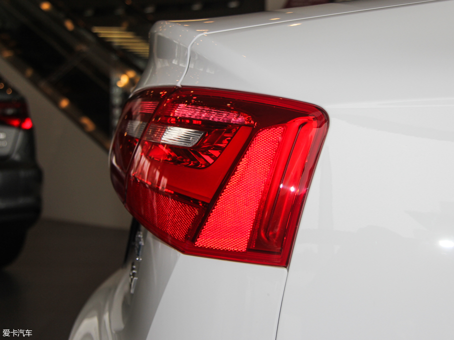 2015WA6L TFSI 300foI