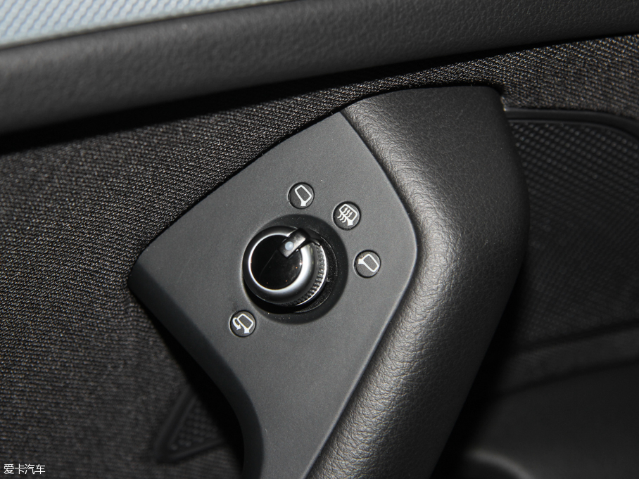 2015?yun)WA6L TFSI 300fo(j)I(lng)