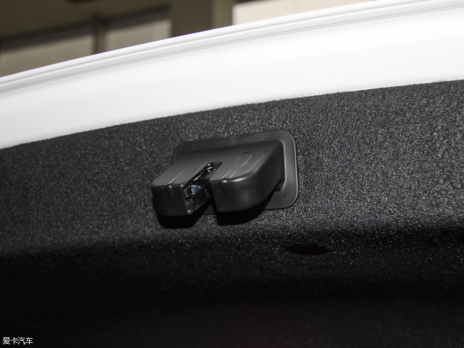 2015?yun)WA6L TFSI 300fo(j)I(lng)