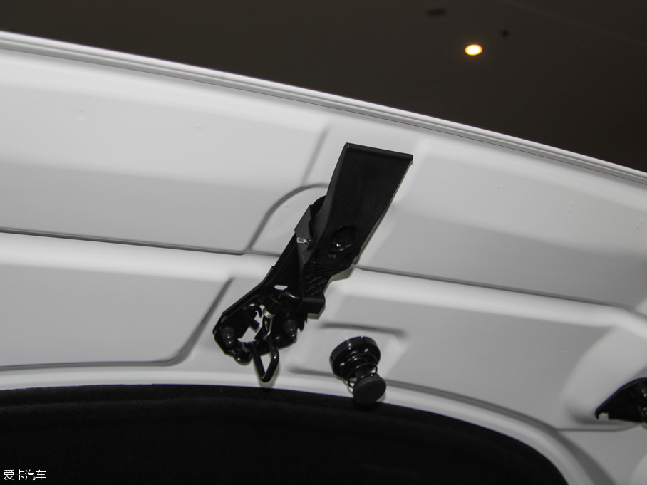 2015?yun)WA6L TFSI 300fo(j)I(lng)