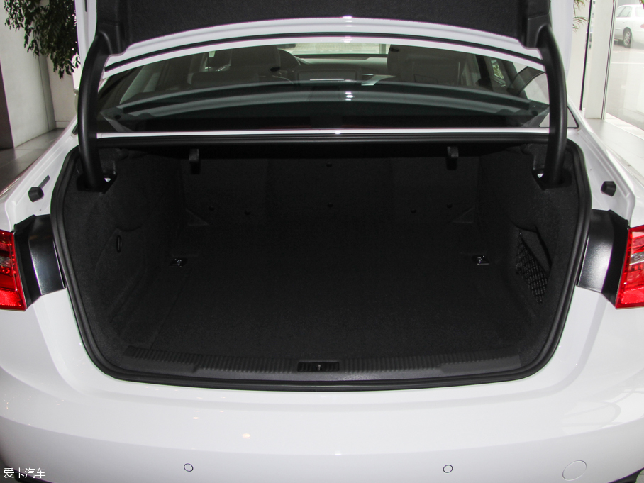 2015WA6L TFSI 300foI