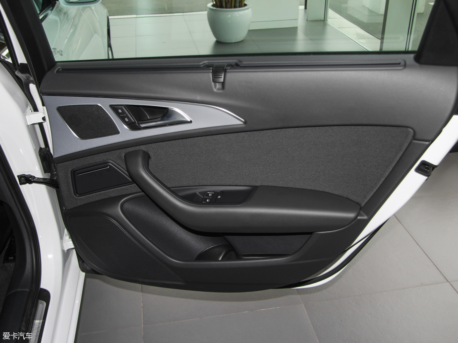 2015WA6L TFSI 300foI