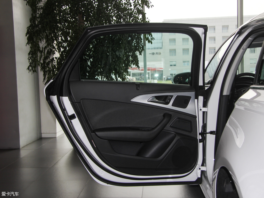 2015WA6L TFSI 300foI