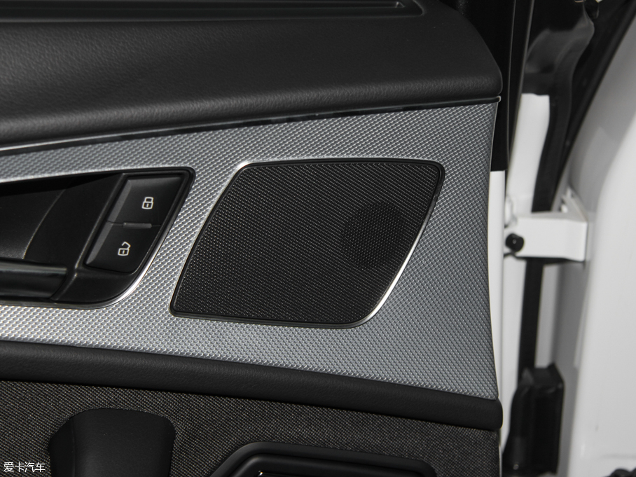 2015WA6L TFSI 300foI