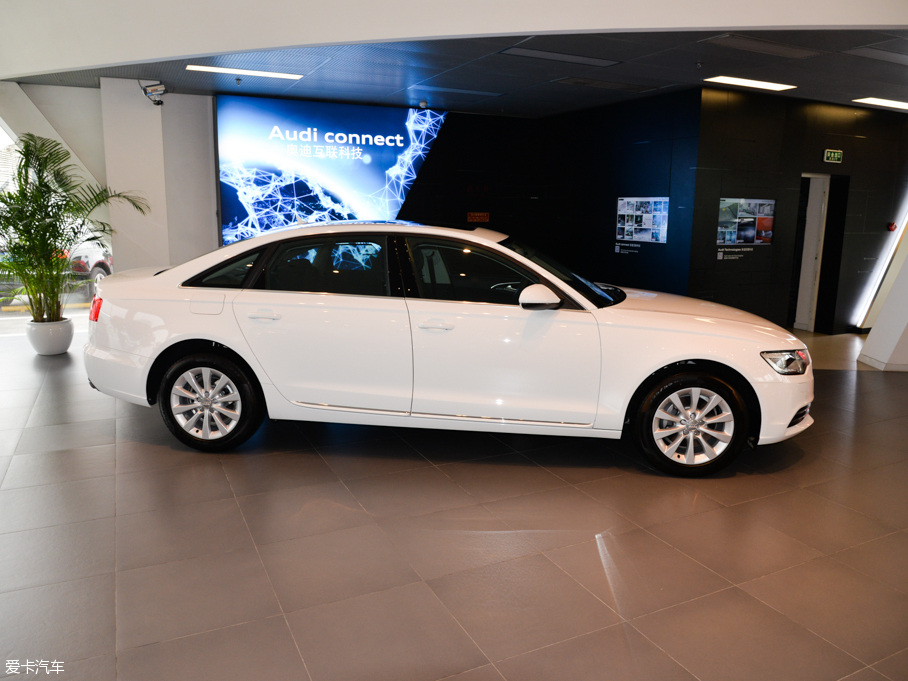 2015WA6L 30 FSI 300fo