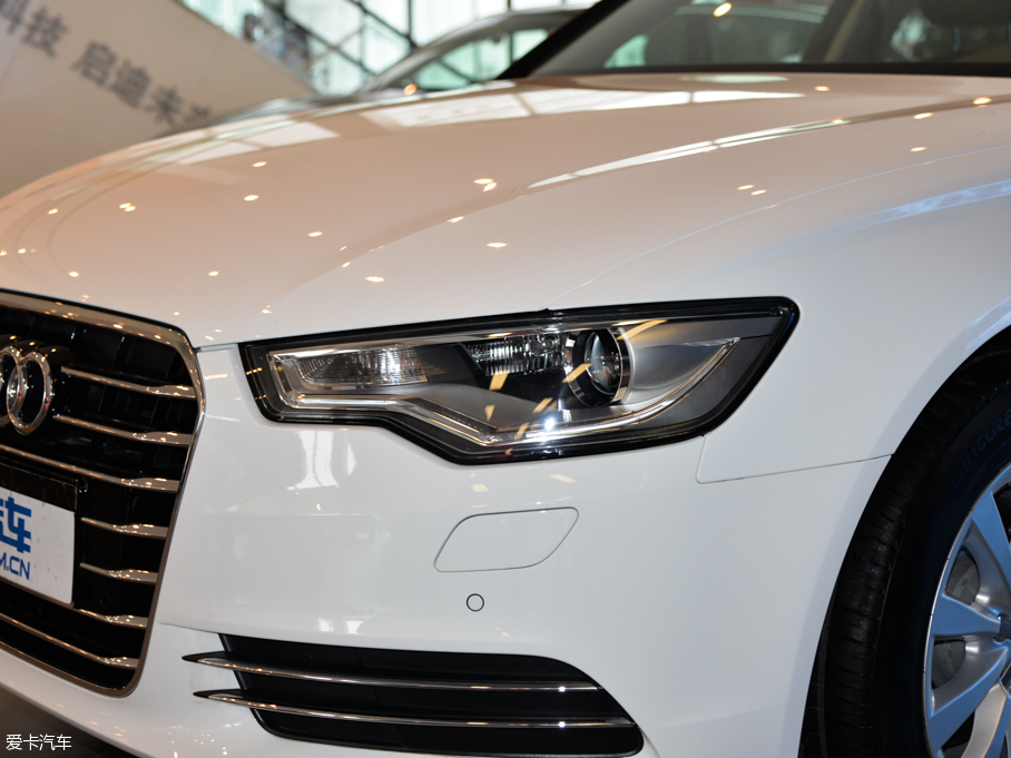 2015WA6L 30 FSI 300fo