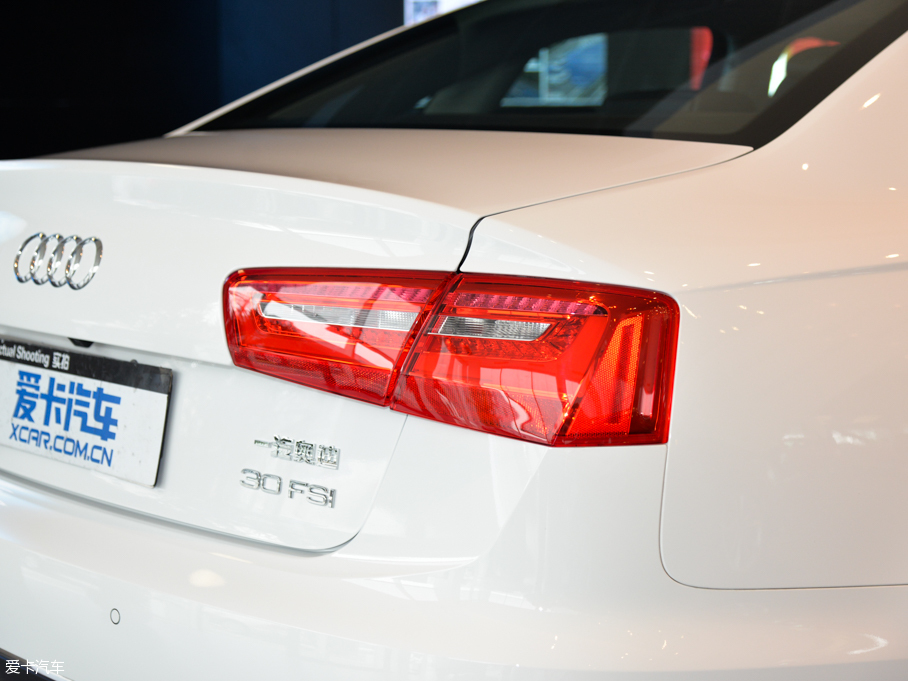 2015WA6L 30 FSI 300fo