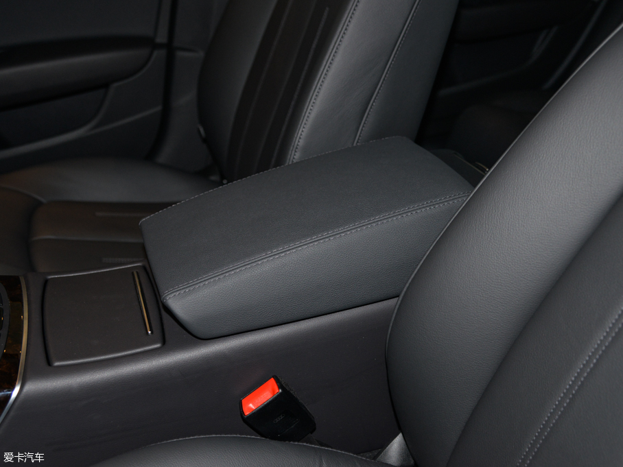 2015WA6L 30 FSI 300fo(j)