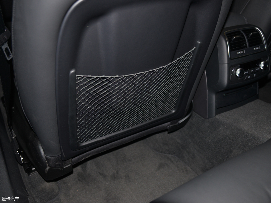 2015?yun)WA6L 30 FSI 300fo(j)