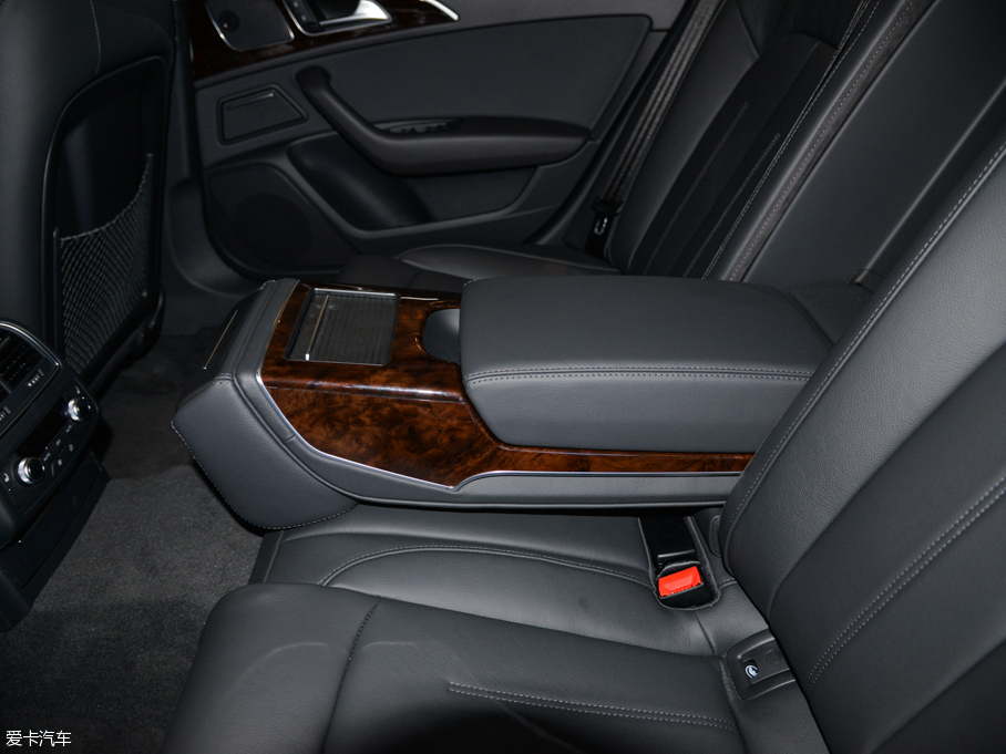 2015WA6L 30 FSI 300fo