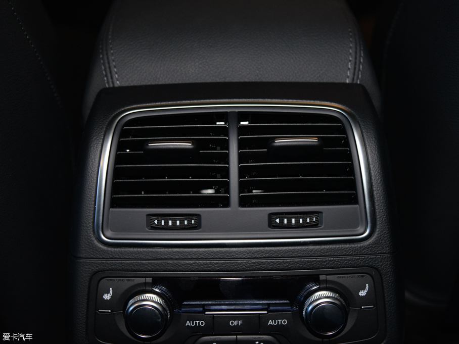 2015WA6L 30 FSI 300fo