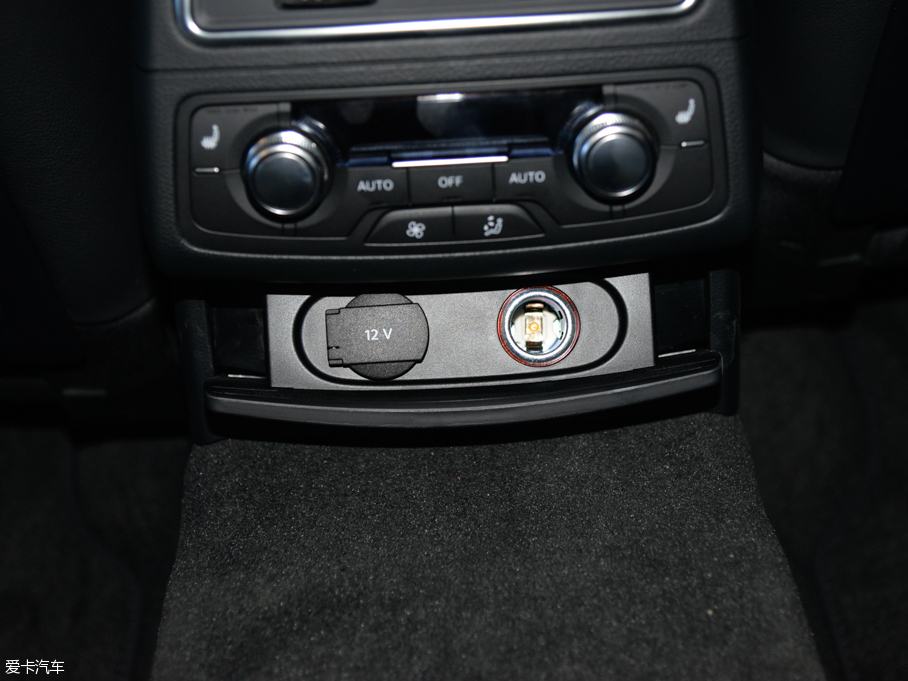 2015?yun)WA6L 30 FSI 300fo(j)