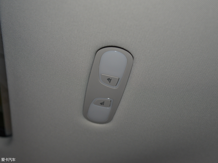 2015WA6L 30 FSI 300fo