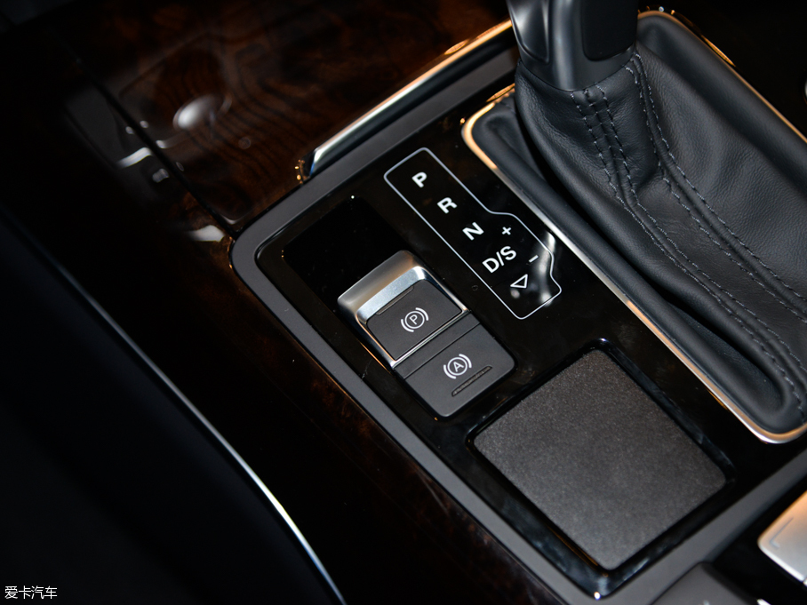 2015WA6L 30 FSI 300fo