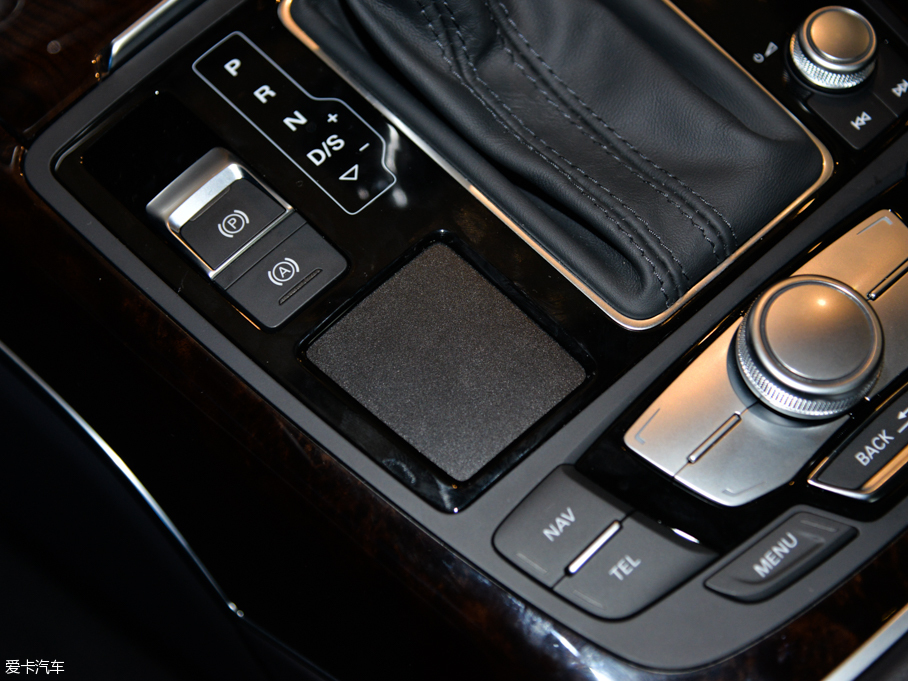 2015WA6L 30 FSI 300fo