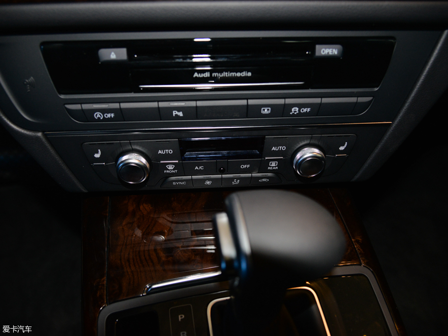 2015WA6L 30 FSI 300fo