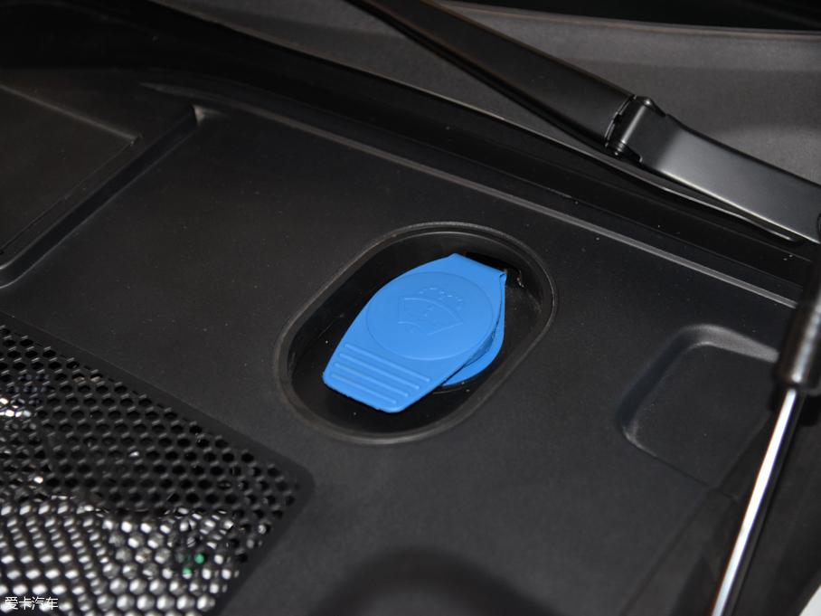 2015WA6L 30 FSI 300fo