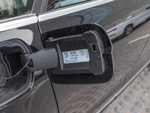 201535 FSI quattro g(sh) (x)(ji)^