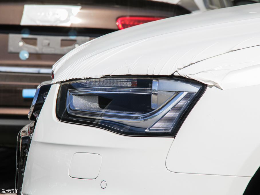 2016WA4L 35 TFSI Ԅm