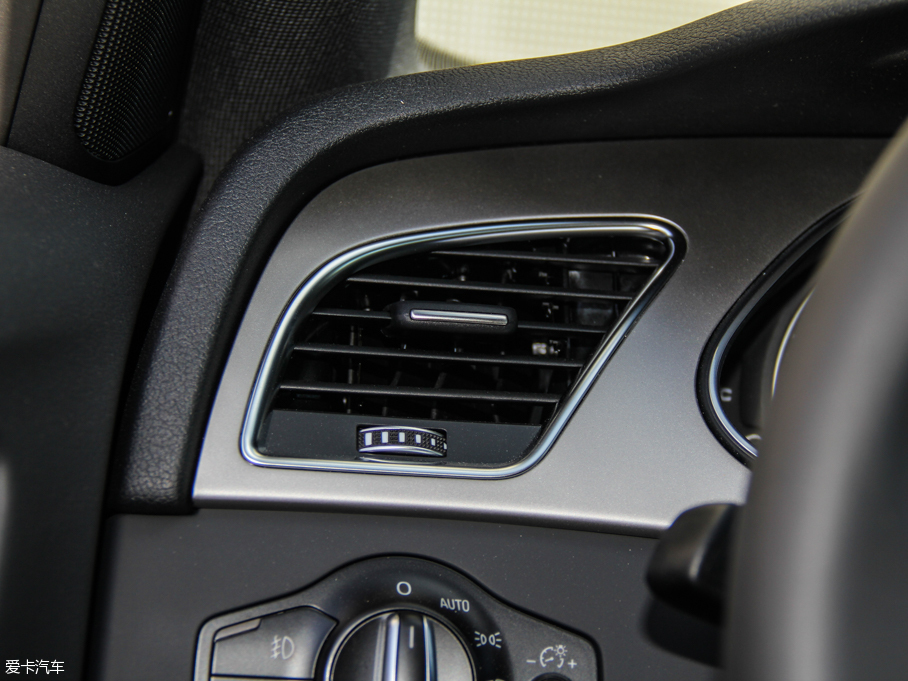 2016WA4L 35 TFSI Ԅm