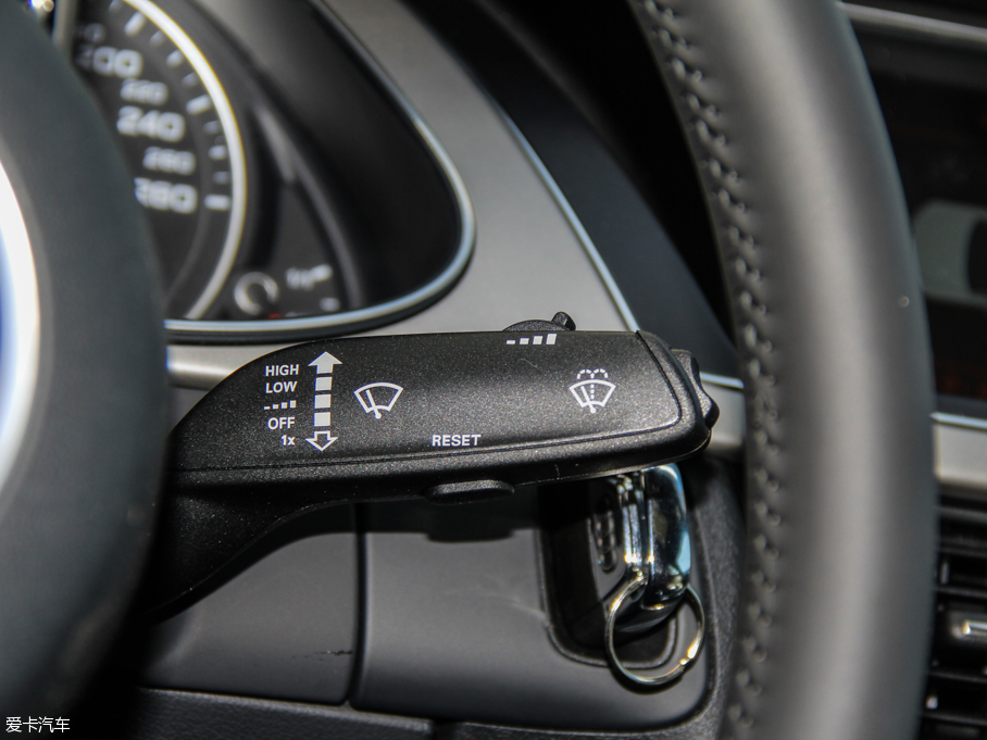 2016WA4L 35 TFSI Ԅm