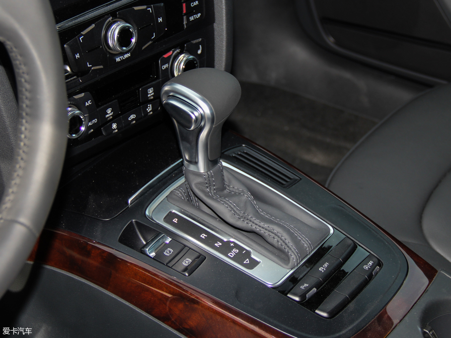 一汽-大眾奧迪2016款?yuàn)W迪A4L