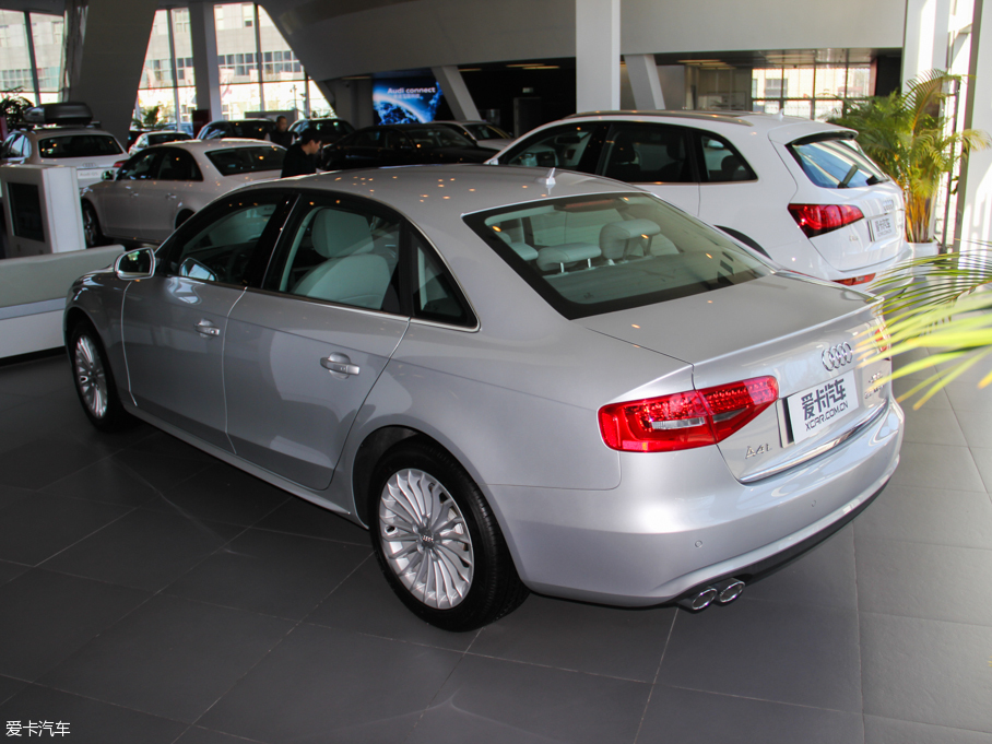 2016WA4L 35 TFSI ԄӼg