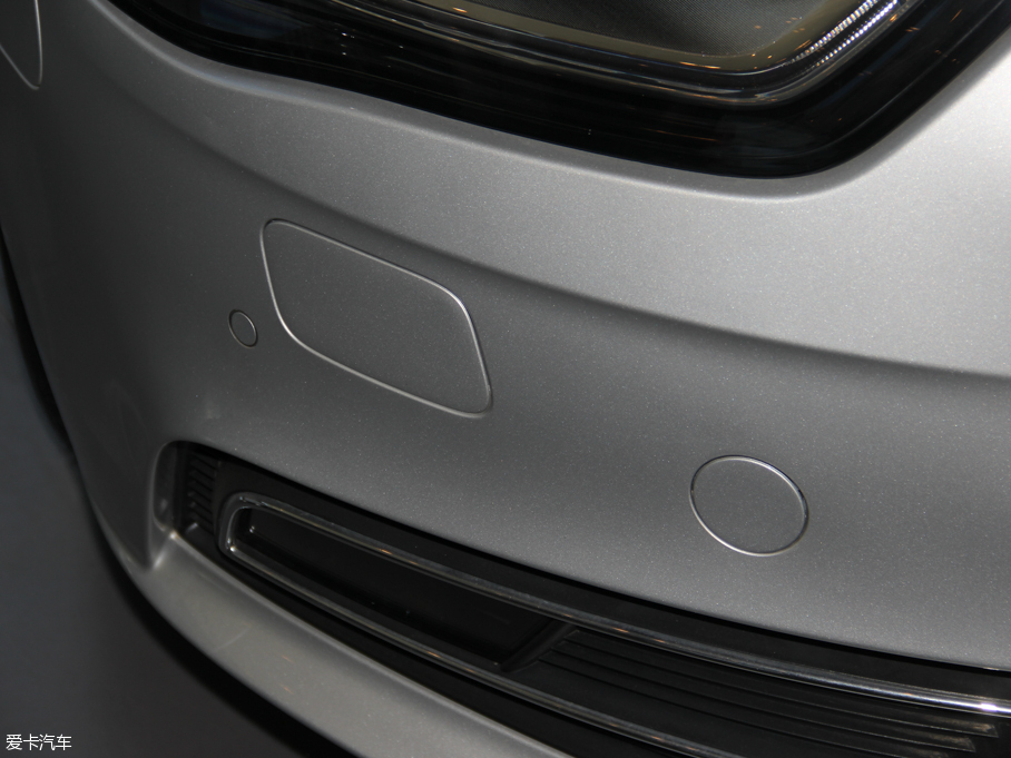 2016WA4L 35 TFSI ԄӼg