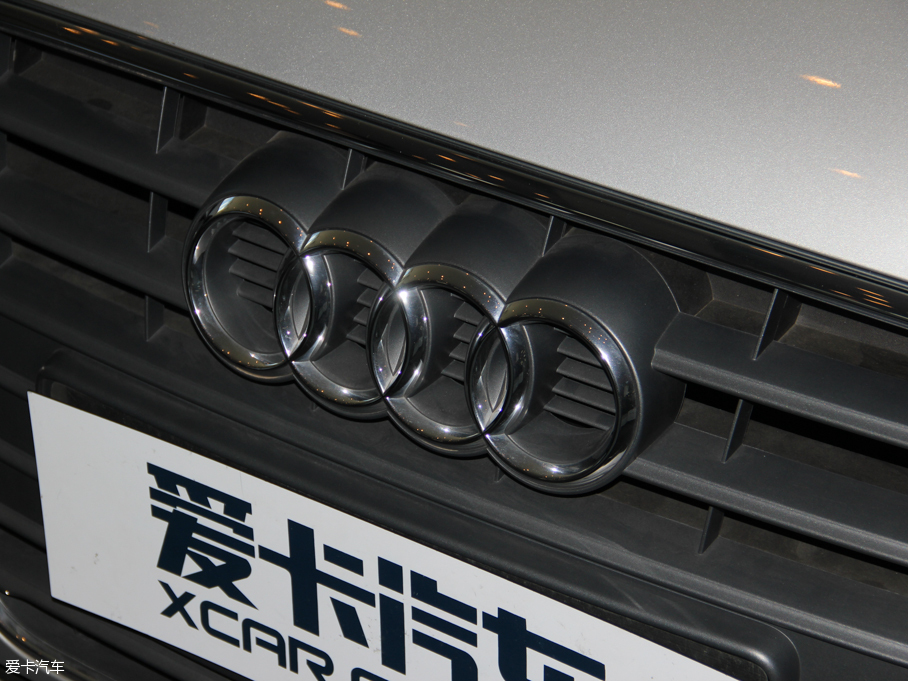 2016WA4L 35 TFSI ԄӼg