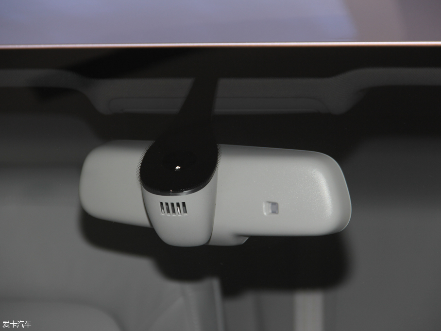 2016WA4L 35 TFSI ԄӼg