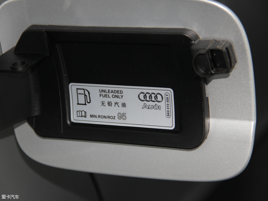 2016WA4L 35 TFSI ԄӼg