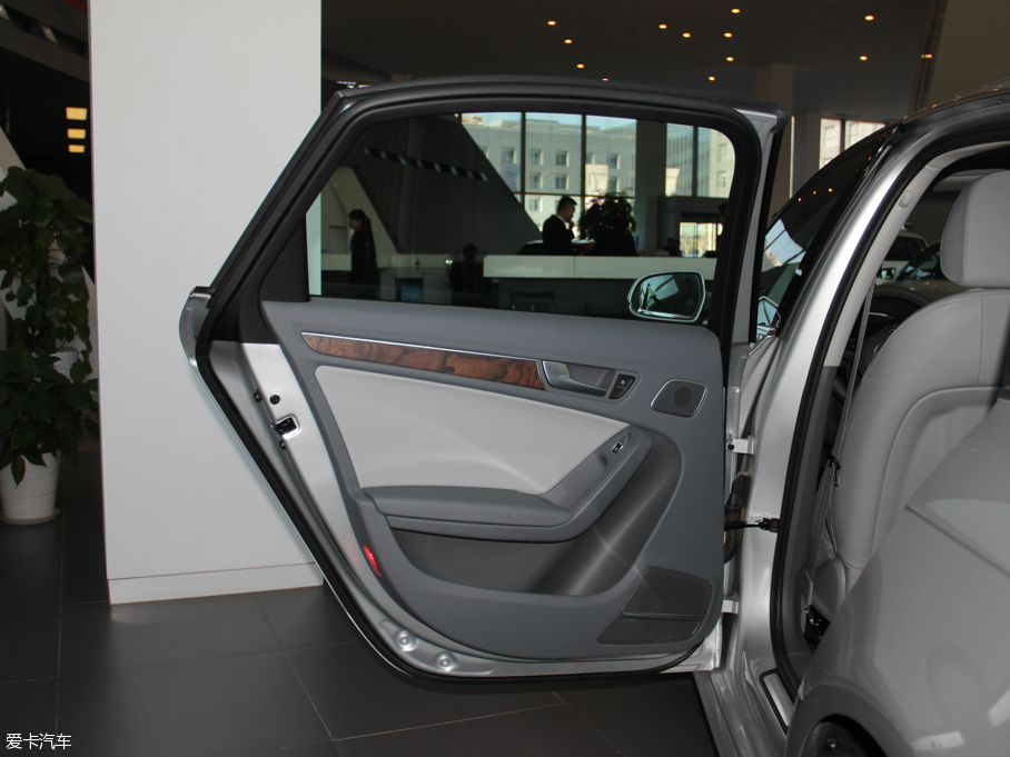 2016WA4L 35 TFSI ԄӼg(sh)