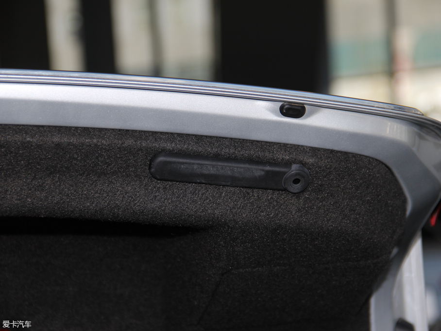 2016WA4L 35 TFSI ԄӼg