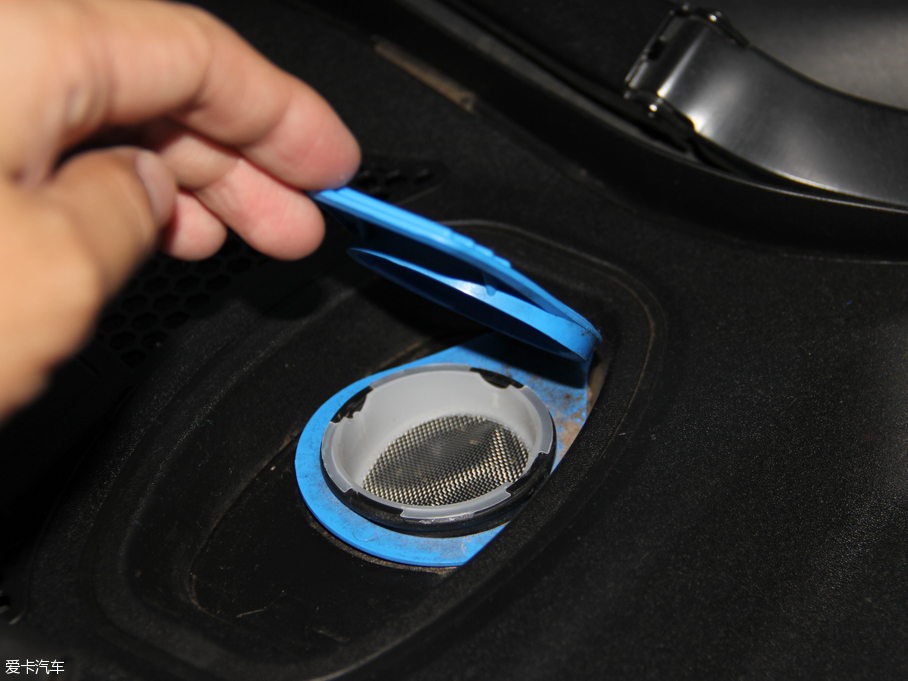 2016WA4L 35 TFSI ԄӼg