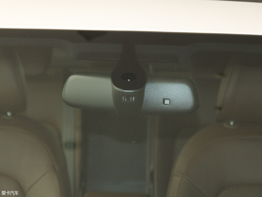 2016WA4L 35 TFSI S linem ذ