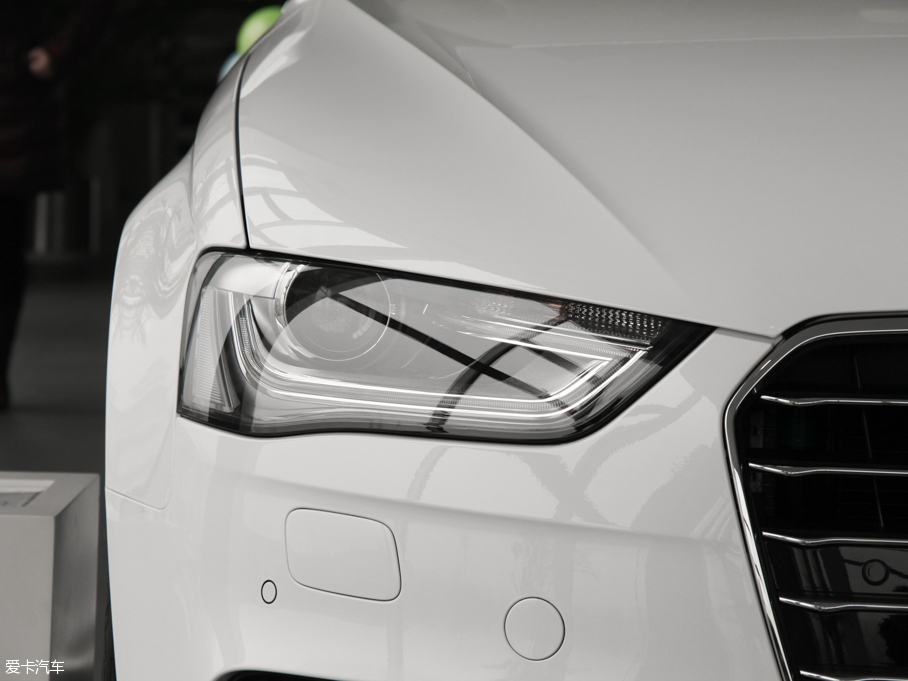 2016?yun)WA4L 35 TFSI Ԅ(dng)(bio)(zhn) ذ