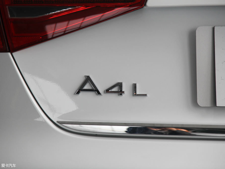 2016WA4L 35 TFSI ԄӘ˜ ذ