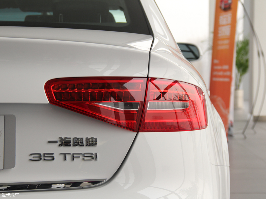 2016WA4L 35 TFSI ԄӘ˜ ذ