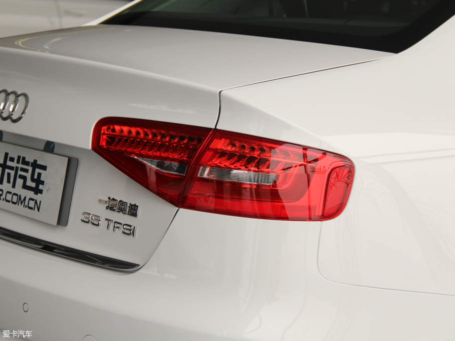 2016WA4L 35 TFSI ԄӘ˜ ذ