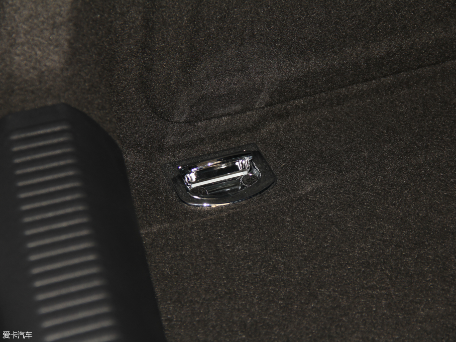 2016WA4L 35 TFSI ԄӘ˜ ذ