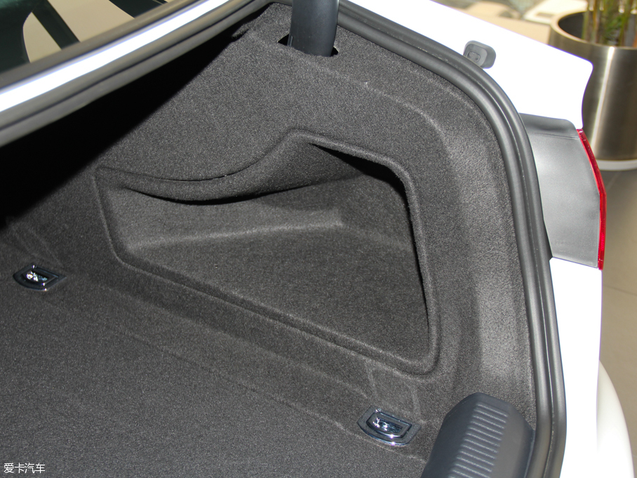 2016WA4L 35 TFSI ԄӘ˜ ذ