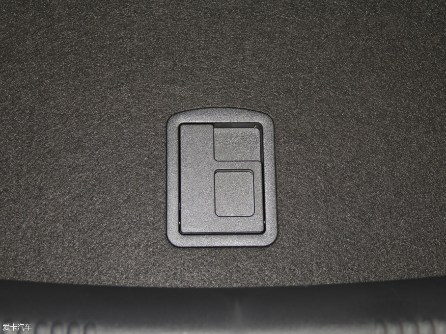 2016WA4L 35 TFSI ԄӘ˜ ذ