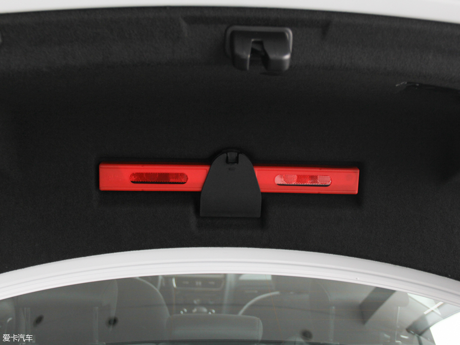 2016WA4L 35 TFSI ԄӘ˜ ذ