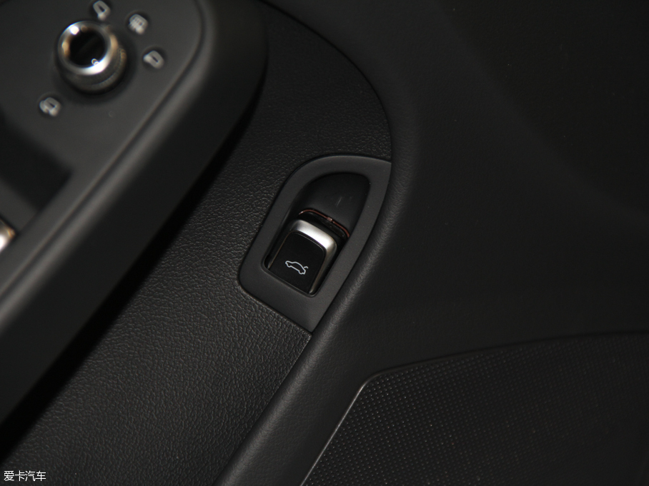 2016WA4L 35 TFSI ԄӘ˜ ذ